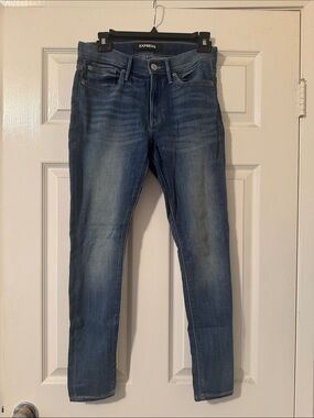 Express Women’s Skinny Jeans - Medium Blue. Size 4 Short length